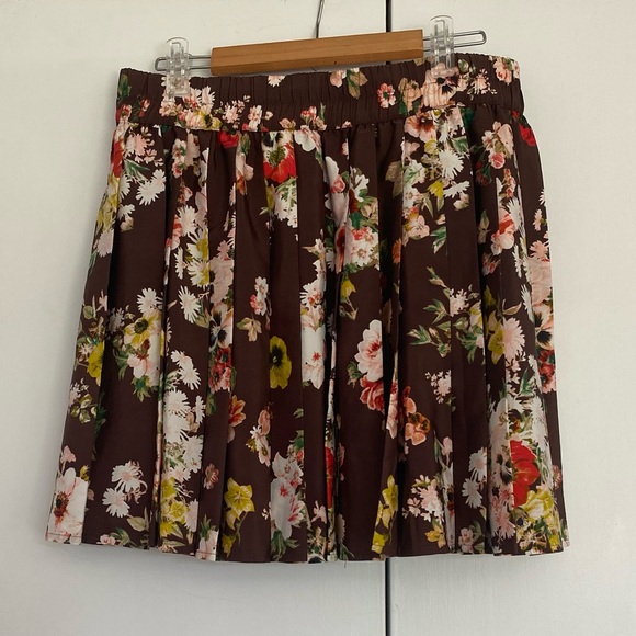 Vera Wang Brown Floral Pleated Skirt - Picture 1 of 3